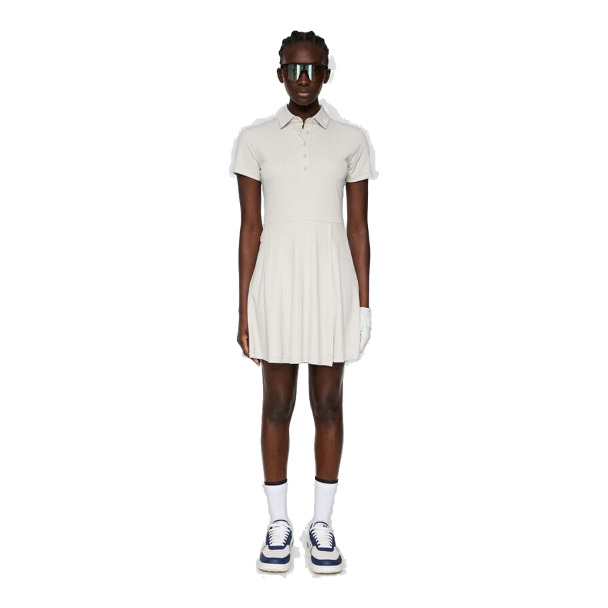 J. Lindeberg Janna ubiera kobiety